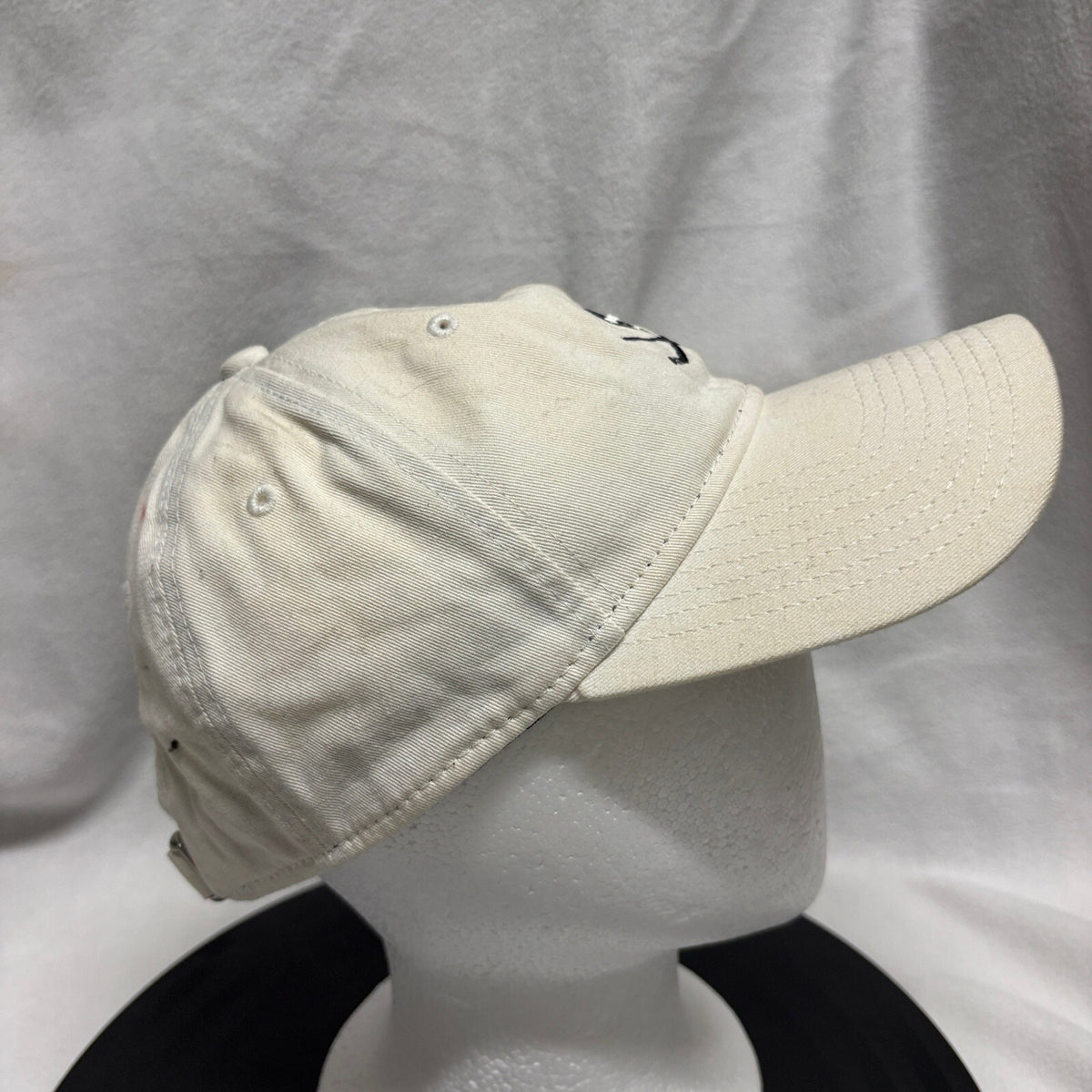 LA Kings New Era 9TWENTY Adjustable Hat Cream White Hockey Skull Crossbones Cap - Photo 3