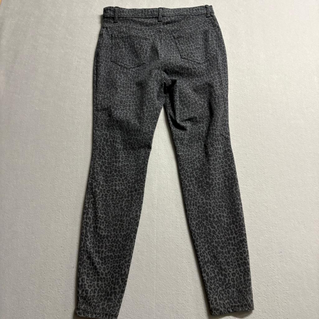 Time and Tru Womens Skinny Jeans Size M 8-10 Gray Leopard Print Stretch Denim