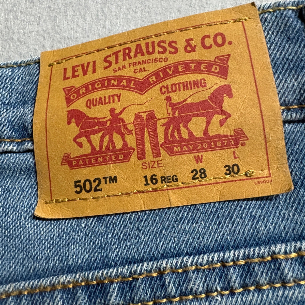 Levis 502 Regular Taper Jeans Girls Size 16 Reg Blue Distressed Denim W28 L30