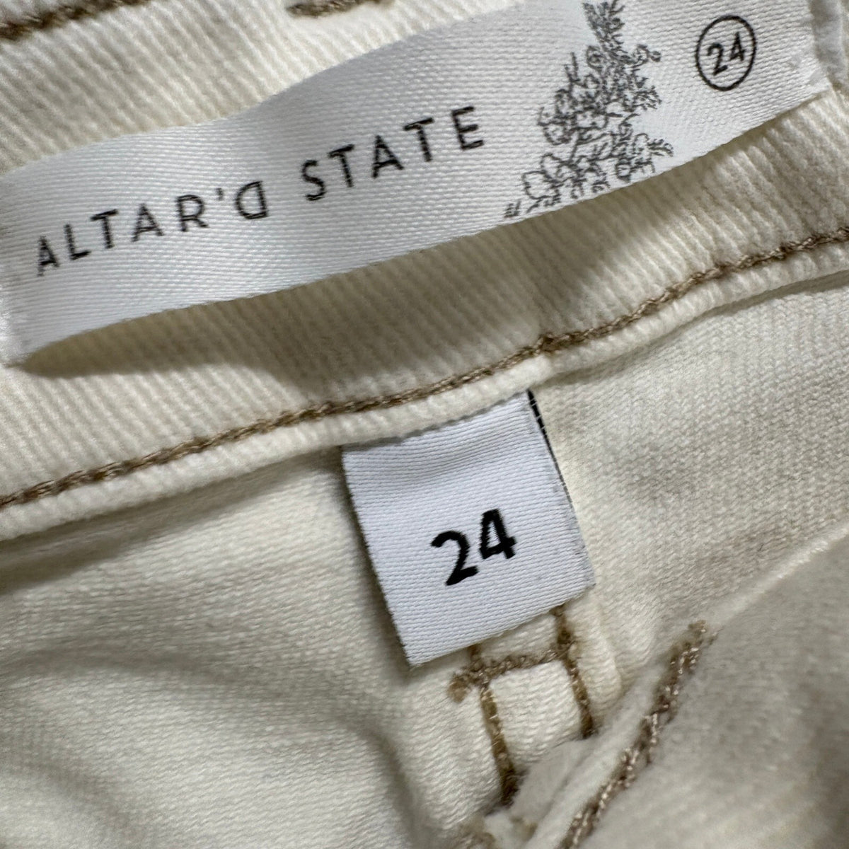 Altar'd State Distressed Jeans Womens 24 Ivory Cream Ripped Straight Leg Denim