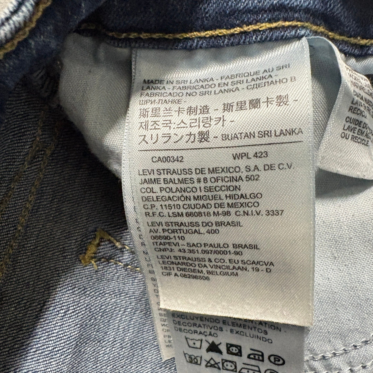 Levi's 711 Skinny Jeans Women's 28 Blue Distressed Knee Raw Hem Denim Pants