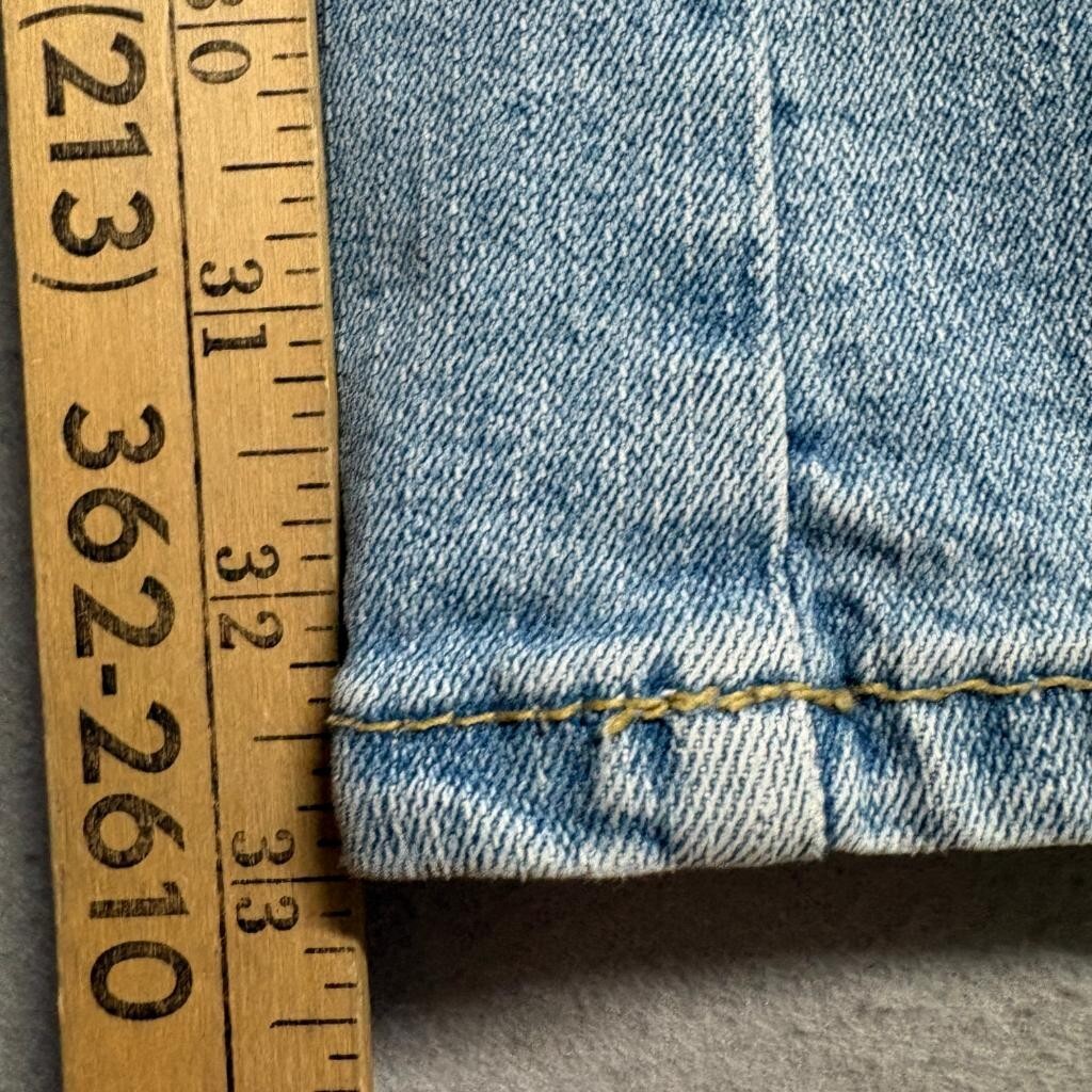Wrangler Aura Bootcut Jeans Womens 26x32 Light Wash Regular Rise Denim
