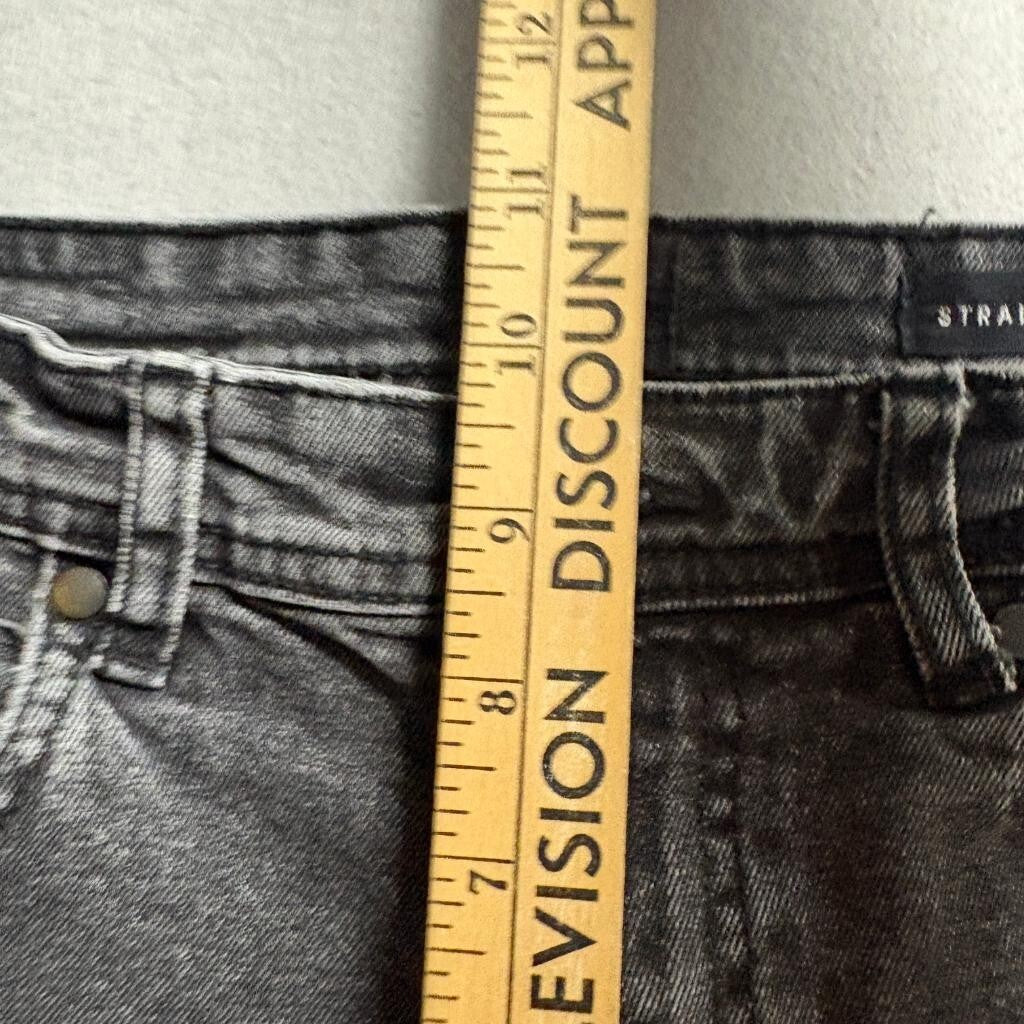 Cotton On Mens 30 Distressed Denim Shorts Black Gray Raw Hem Straight Cut