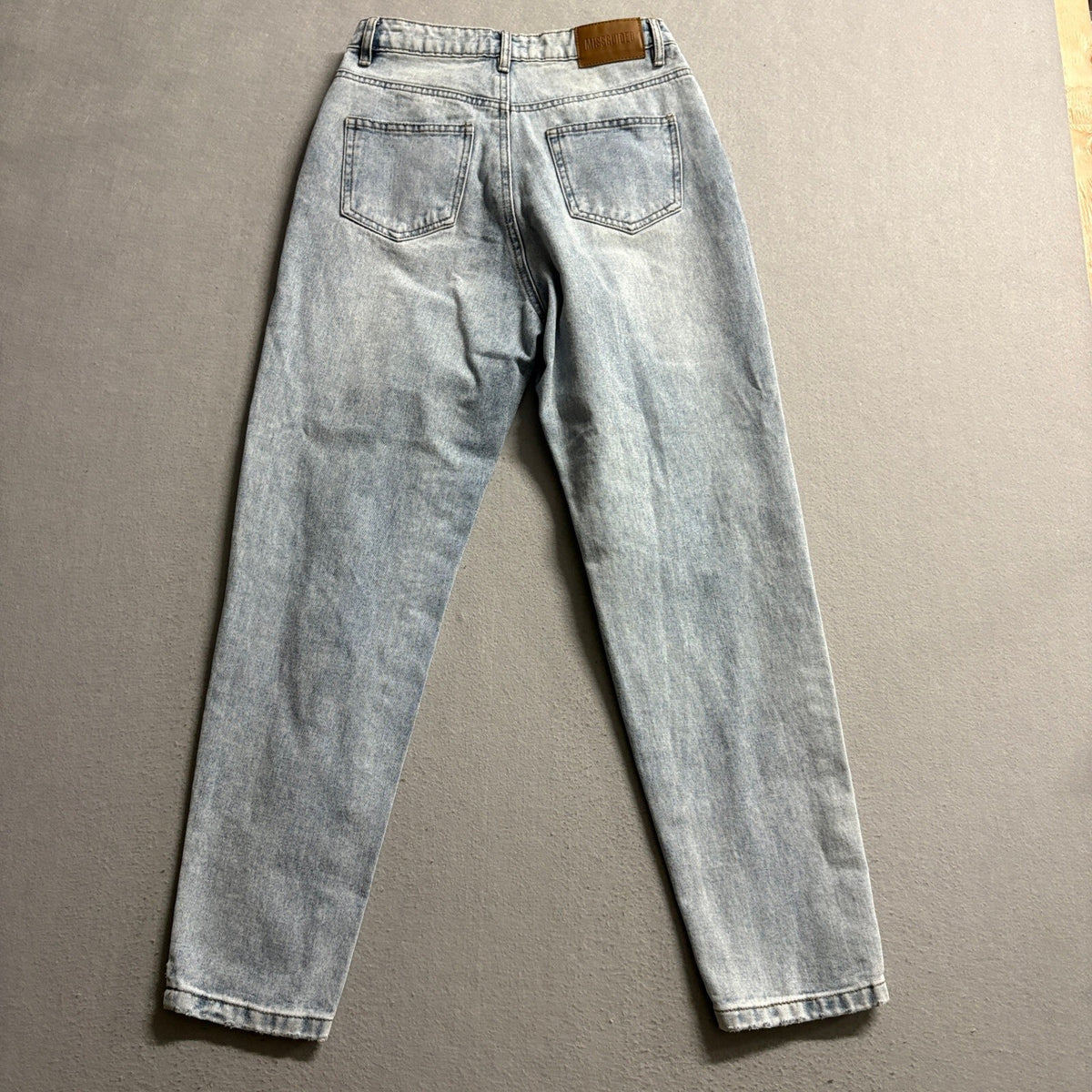 Missguided Riot High Rise Mom Jeans Womens US 2 Distressed Ripped Light Wash