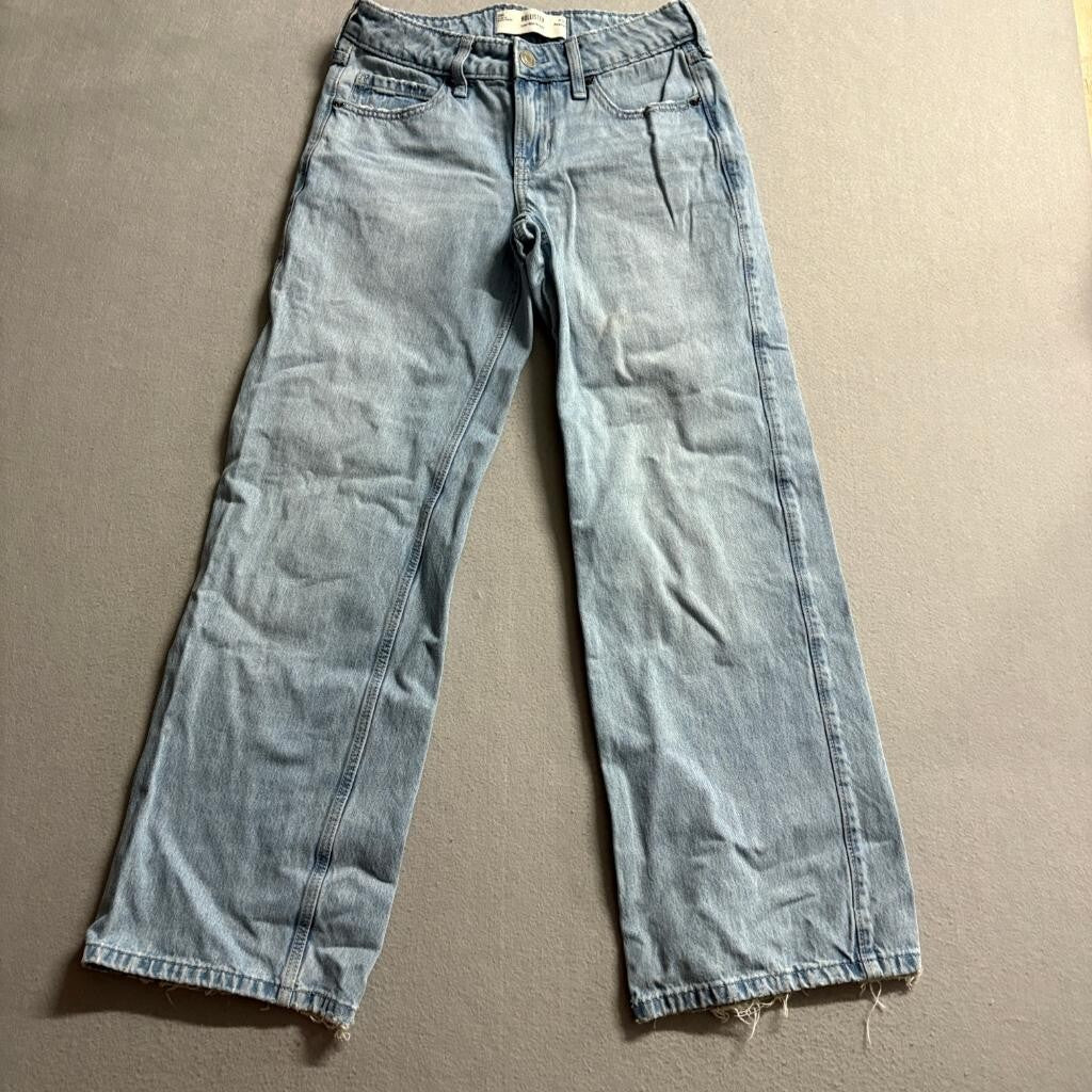 Hollister Low Rise Baggy Jeans Womens 00R W24 Light Wash Distressed Hem Denim