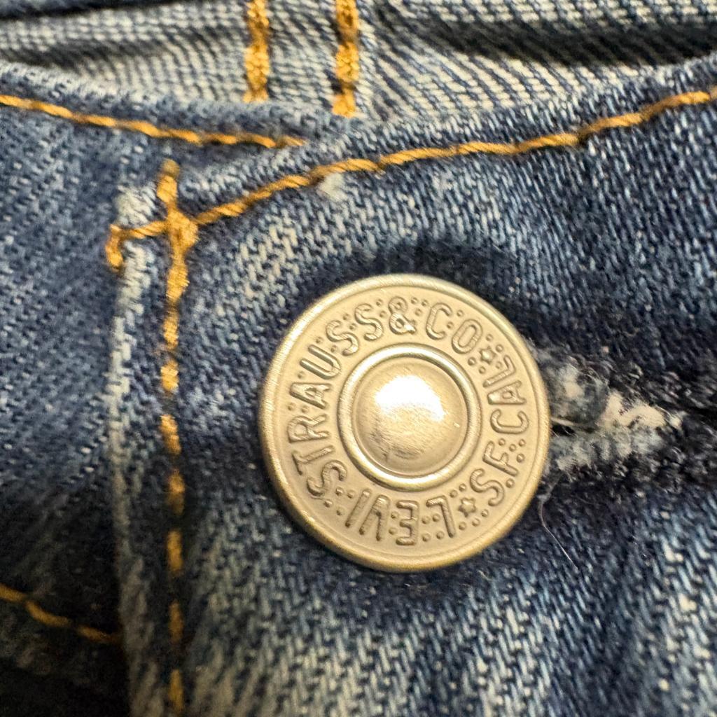 Levi's 505 Regular Fit Straight Leg Jeans Mens 32x32 Blue Denim Medium Wash