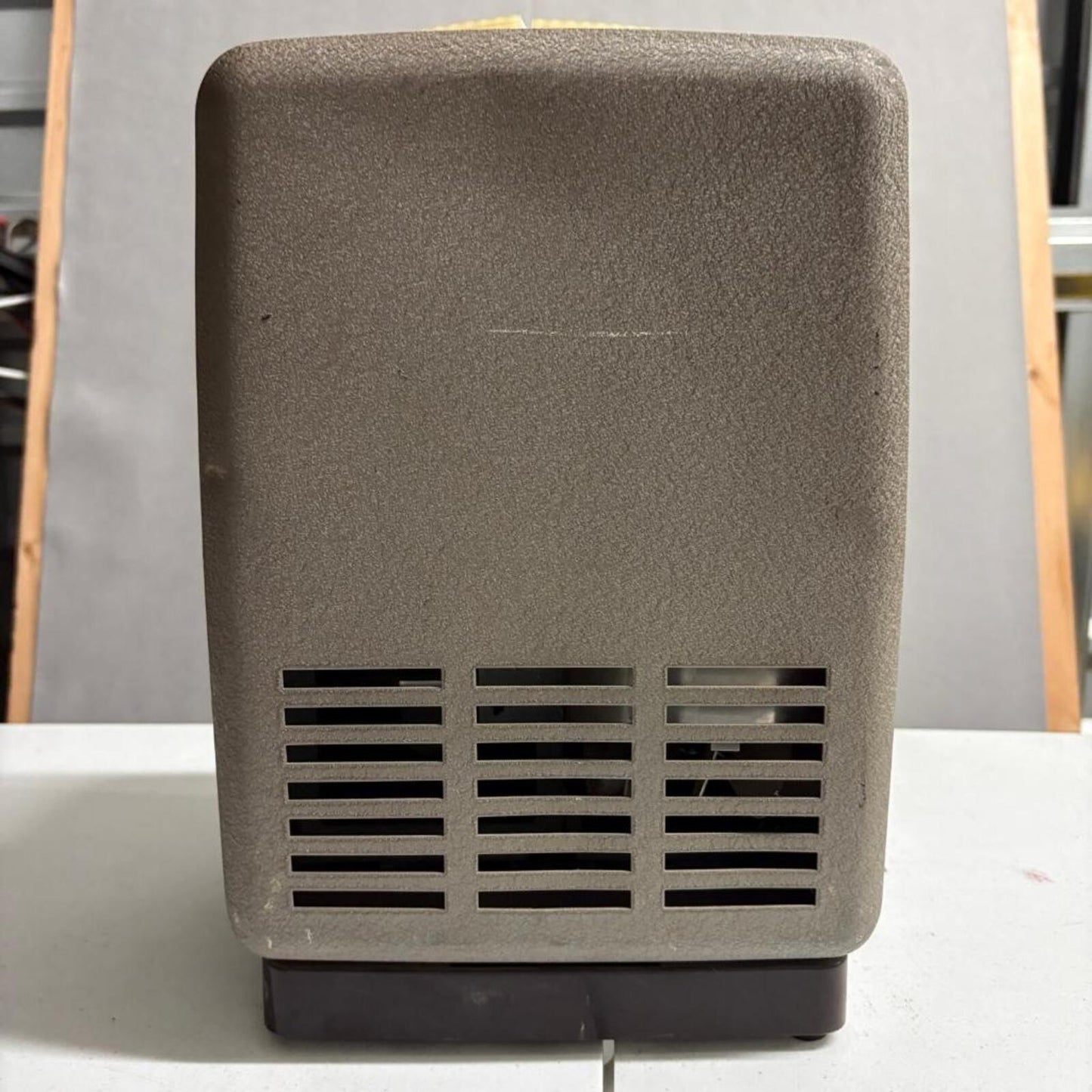 Vintage Cine Kodak Showtime 8 Movie Projector Model A 500 Watt 8mm with Case