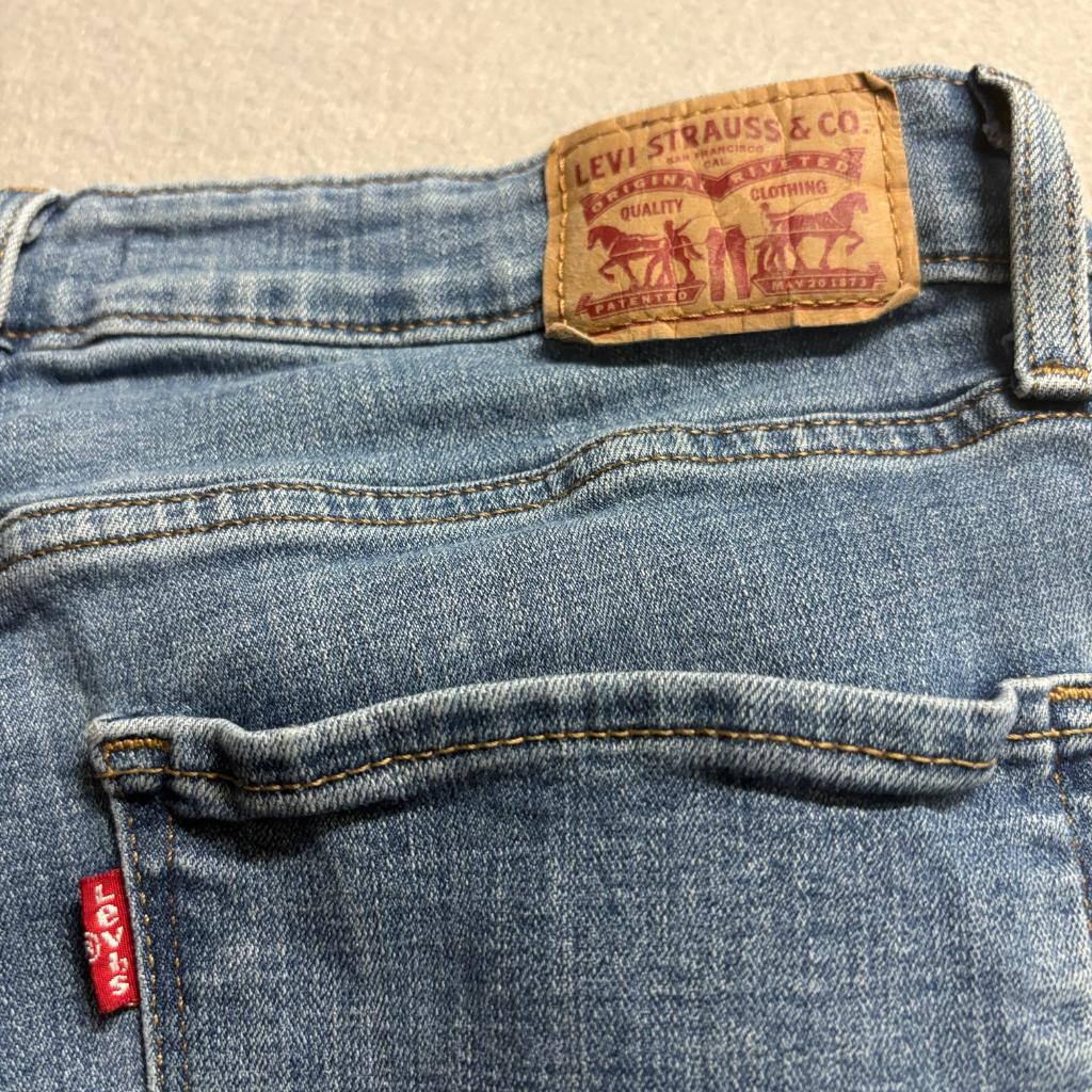 Levis 721 High Rise Skinny Jeans Womens 32 Blue Distressed Ripped Denim