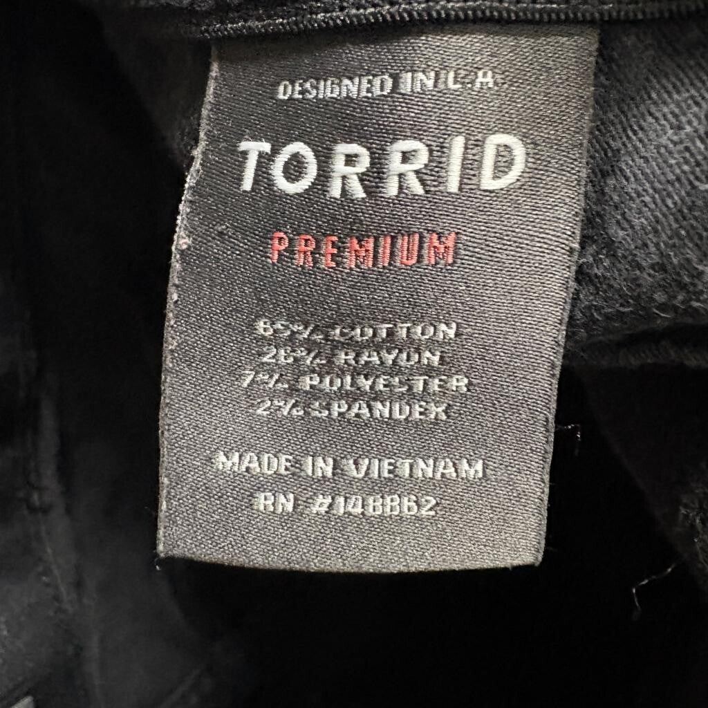 Torrid Premium Sky High Skinny Jeans Womens 12S Black Distressed High Rise