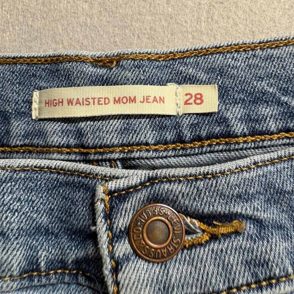 Levis High Waisted Mom Jeans Womens 28 Blue Stretch Denim Tapered Leg W28 L27