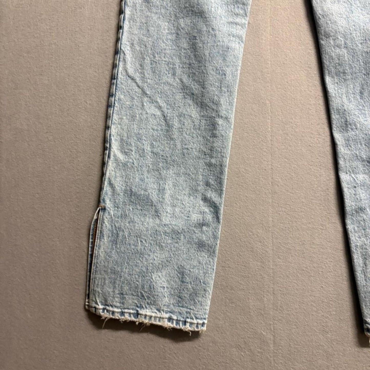 Good American Good Boy Jeans Womens 4/27 Light Wash High Rise Split Hem Denim