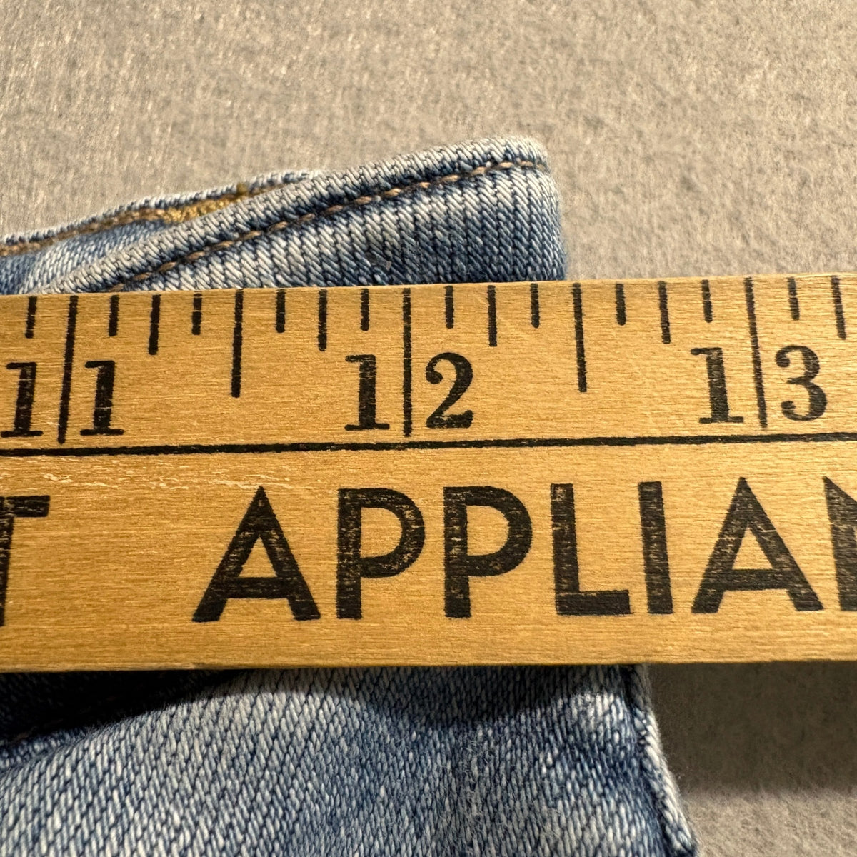 PAIGE Cindy High Rise Straight Leg Jeans Womens Size 25 Blue Denim Raw Hem