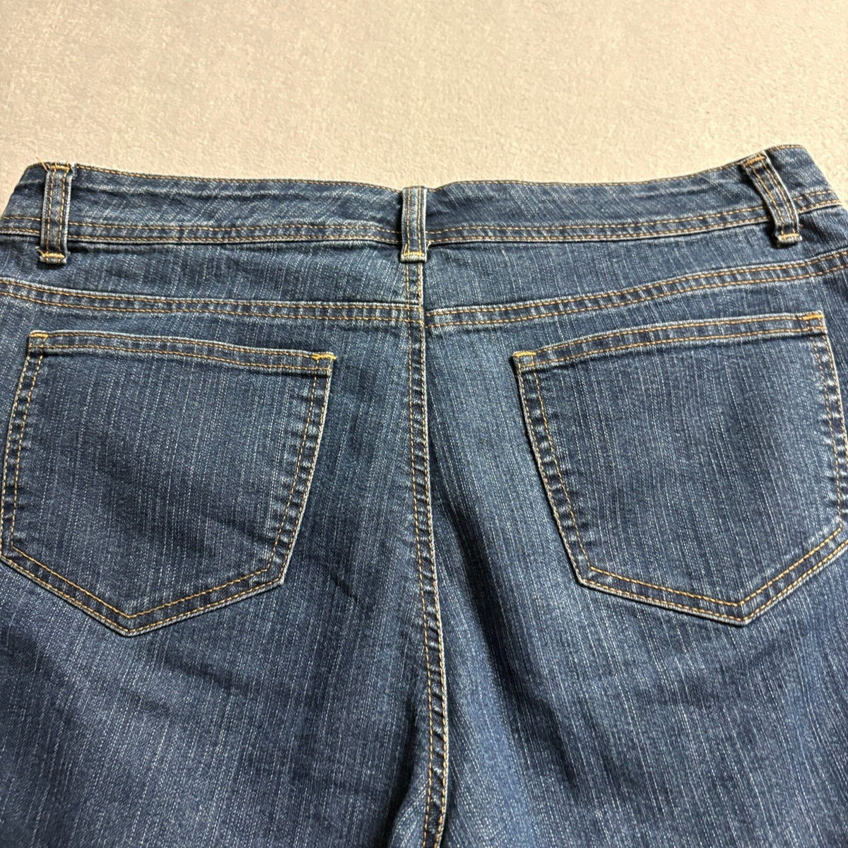 Croft & Barrow Denim Capri Jeans Womens 14 Blue Stretch Cuffed Crop Mid Rise
