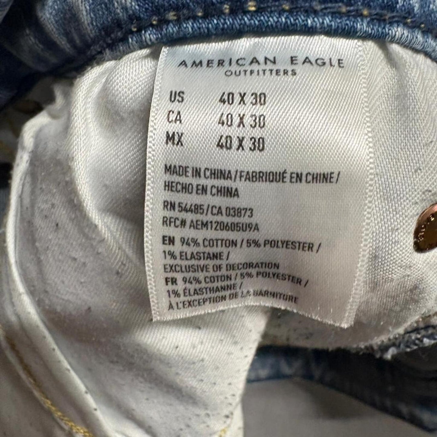 American Eagle Airflex Athletic Fit Distressed Jeans Mens 40x30 Light Wash Blue