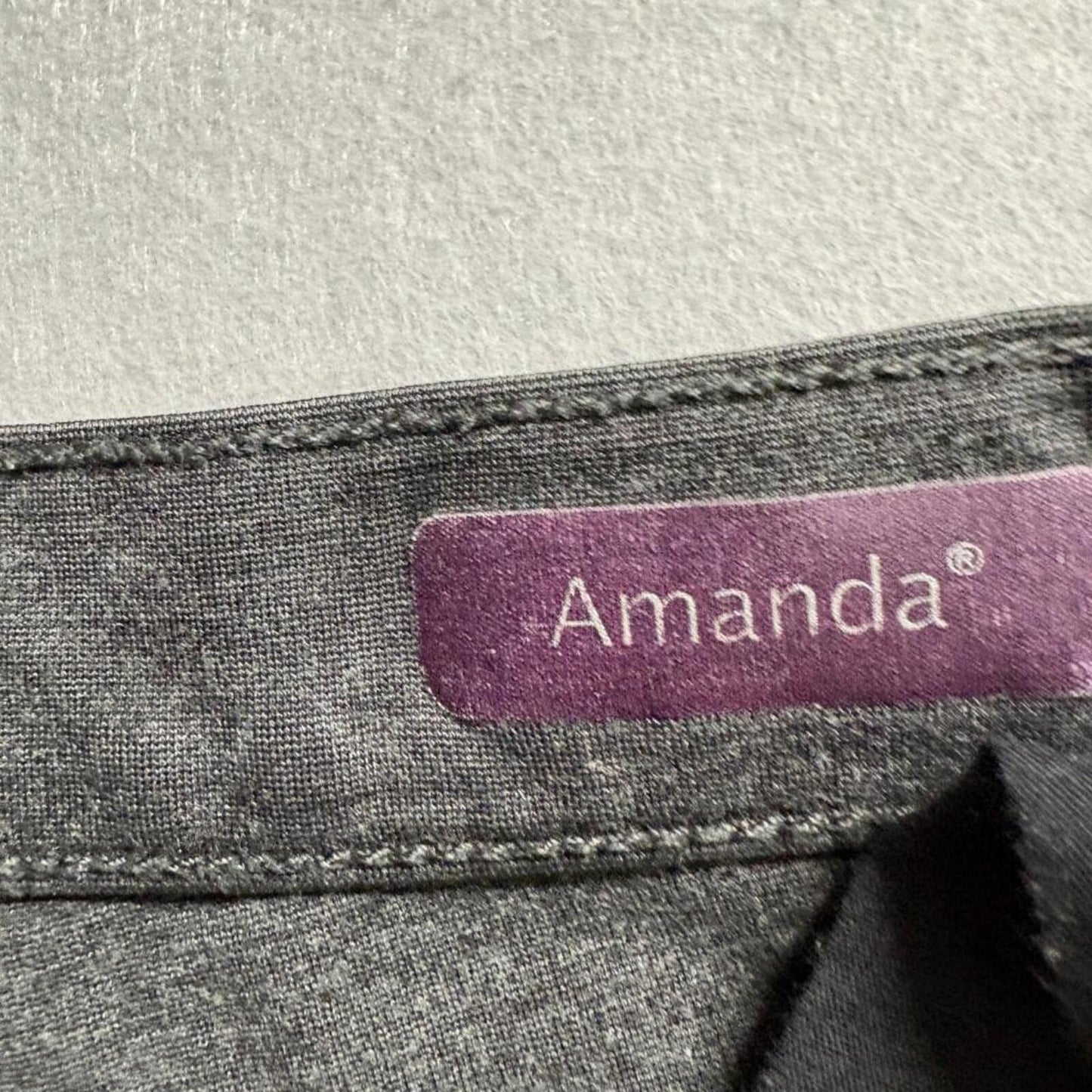Gloria Vanderbilt Amanda Jeans Womens 16 Gray High Rise Straight Leg Stretch