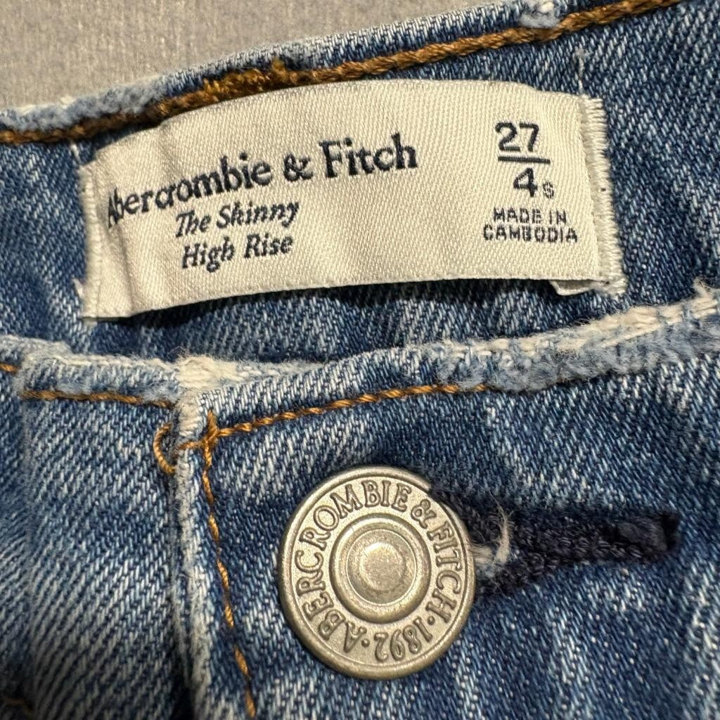 Abercrombie & Fitch The Skinny High Rise Jeans Womens 27 4S Blue Distressed Hem