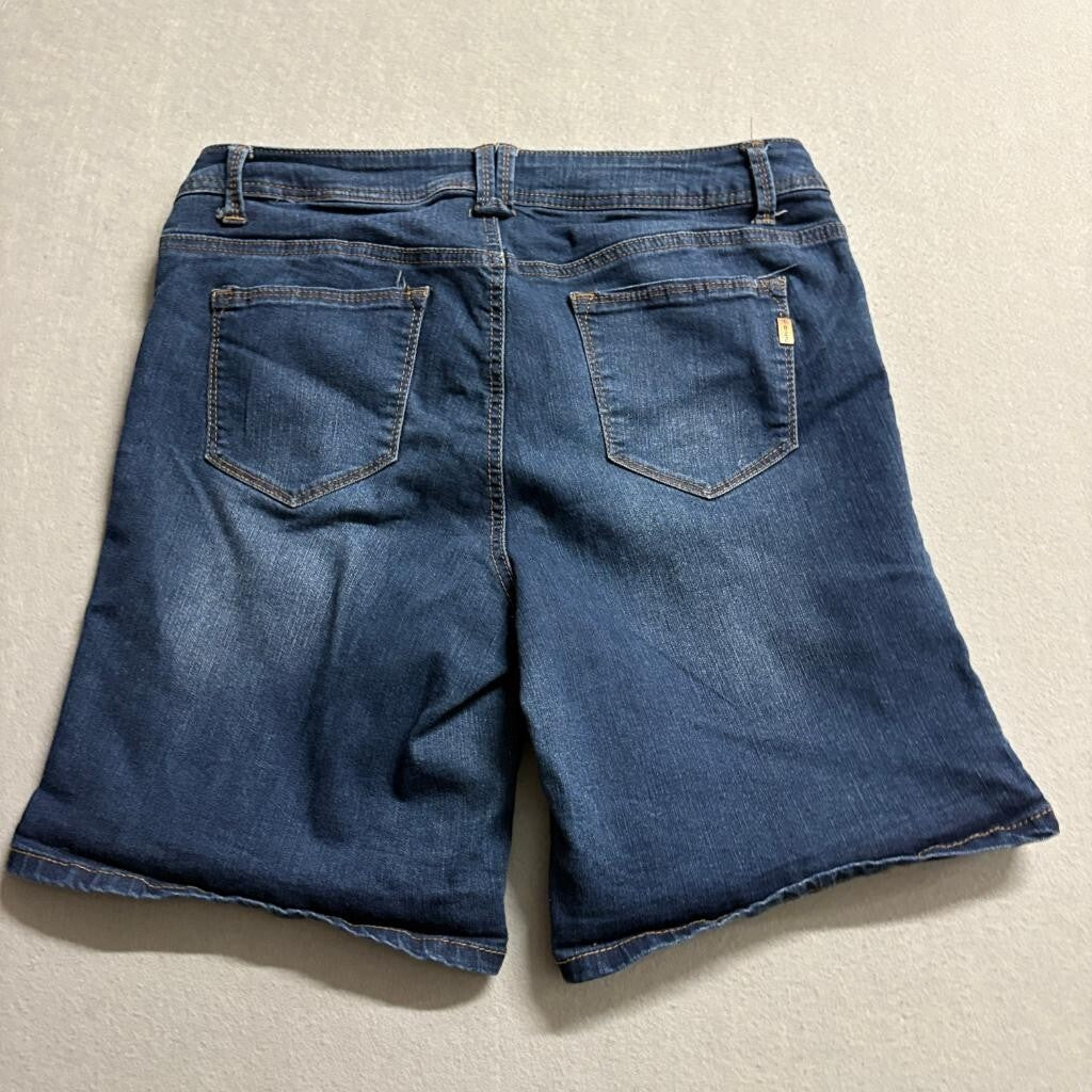 1822 Denim Bermuda Shorts Womens Size 14 Blue Stretch Denim Mid Rise Casual