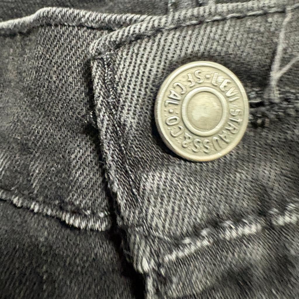 Levis 514 Straight Leg Jeans Mens 34x30 Black Distressed Ripped Denim