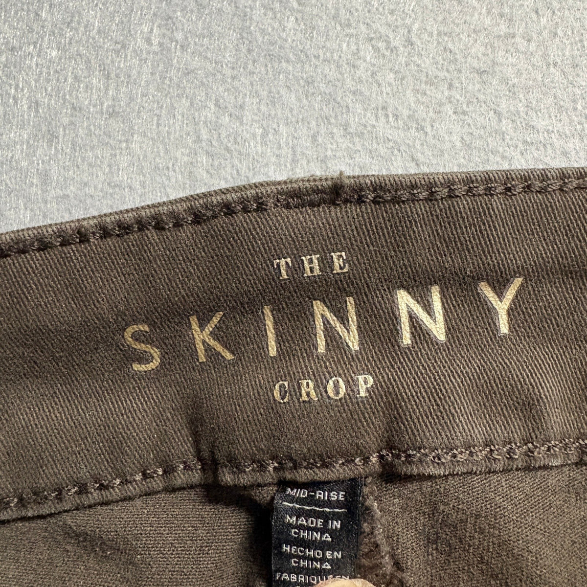 White House Black Market The Skinny Crop Jeans Size 4 Olive Green Ankle Zip Mid