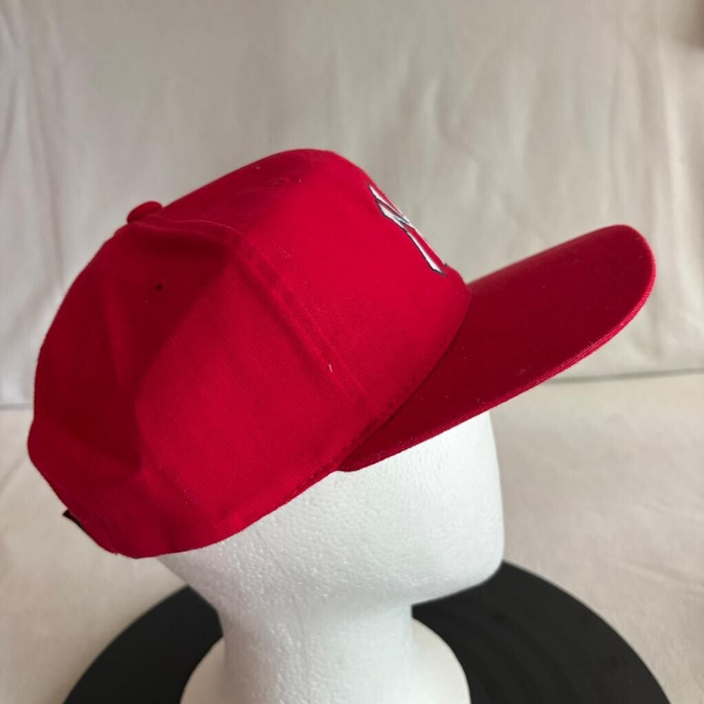 New York Yankees MLB Cap Hat Red White Logo Crosscap Vintage Style Hook Loop