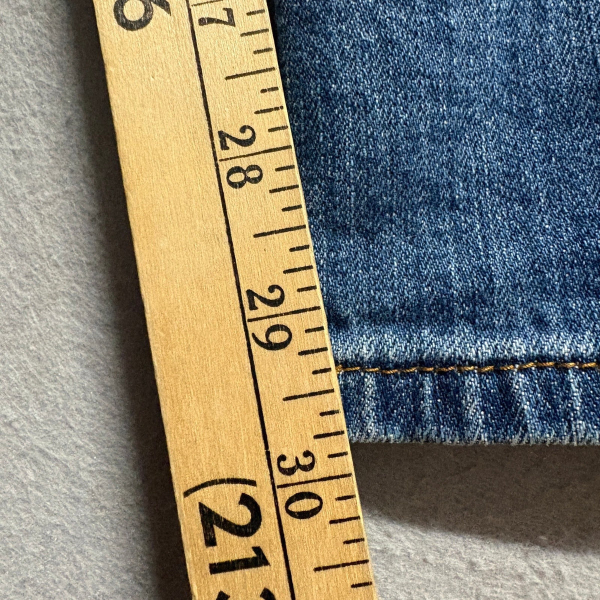 Aliana Jeans Los Angeles Distressed Ripped Skinny Jeans Womens Size 15 Medium