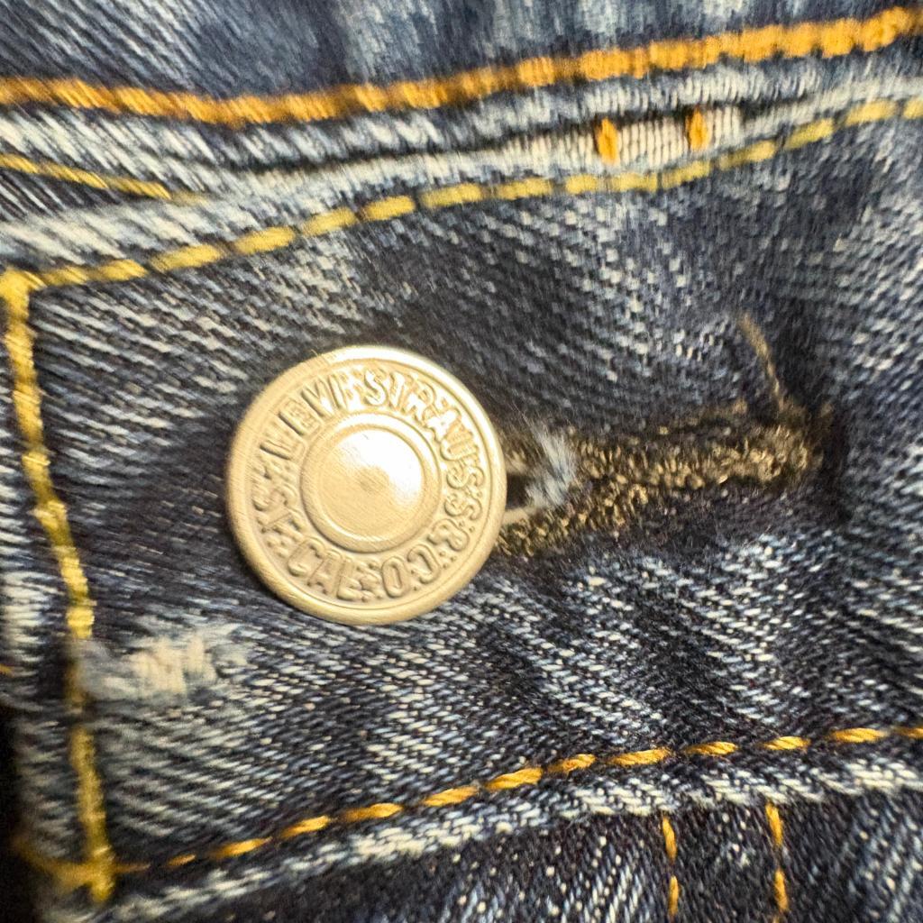Levis 502 Regular Taper Jeans Mens 30x32 Distressed Ripped Blue Denim 100%