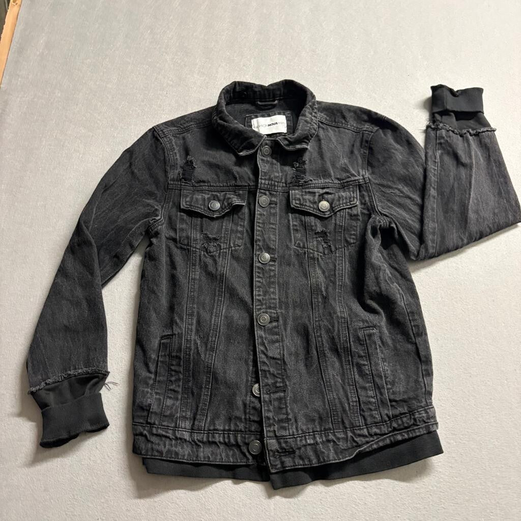 Fashion Nova Men Distressed Denim Jacket Medium Black Ribbed Trim DK140
