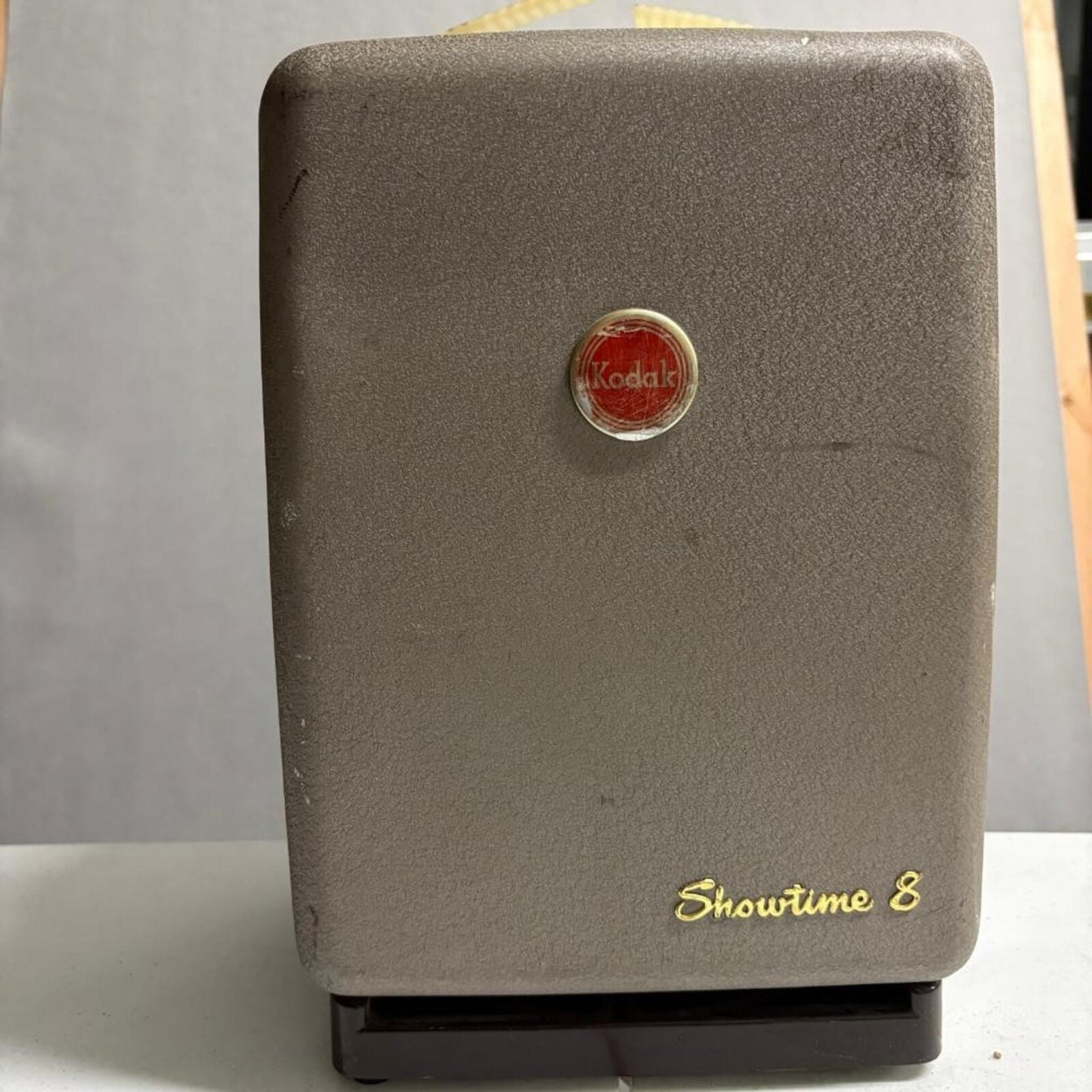 Vintage Cine Kodak Showtime 8 Movie Projector Model A 500 Watt 8mm with Case