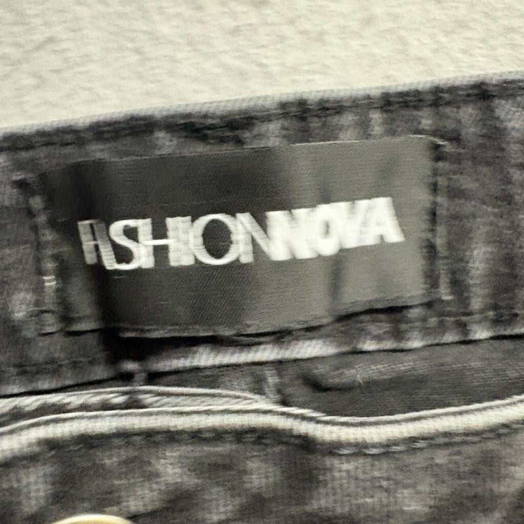Fashion Nova Girls Size 3 Black Denim Cargo Jeans High Rise Utility Pockets