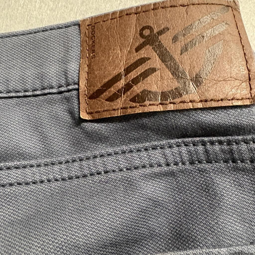 Dockers Straight Fit Pants Mens 36x32 Gray Cotton Blend Chino Casual