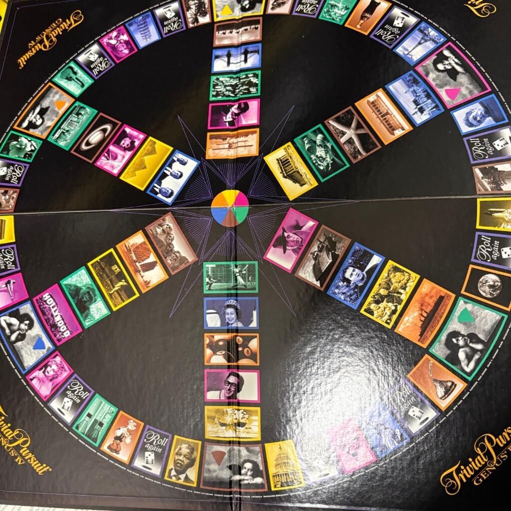Trivial Pursuit Genus IV Board Game 1996 Parker Brothers Vintage Complete