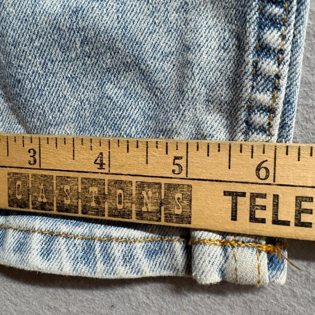 Levis 502 Regular Taper Jeans Boys Size 14 Light Wash Distressed Denim W27 L29