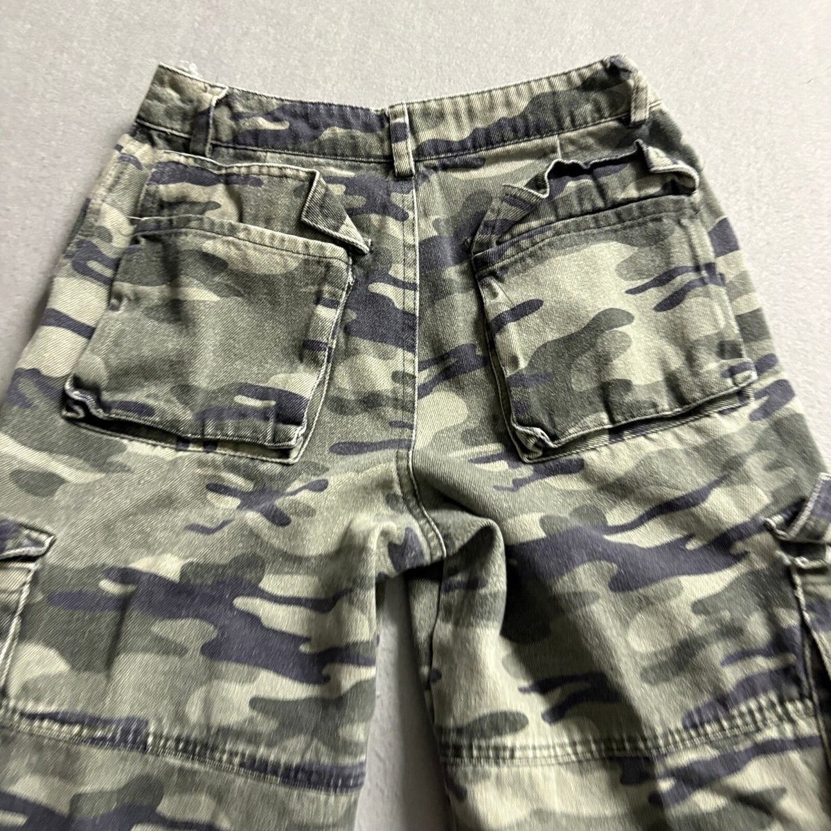 Forever 21 Camo Cargo Pants Womens Small Green Camouflage Wide Leg Utility
