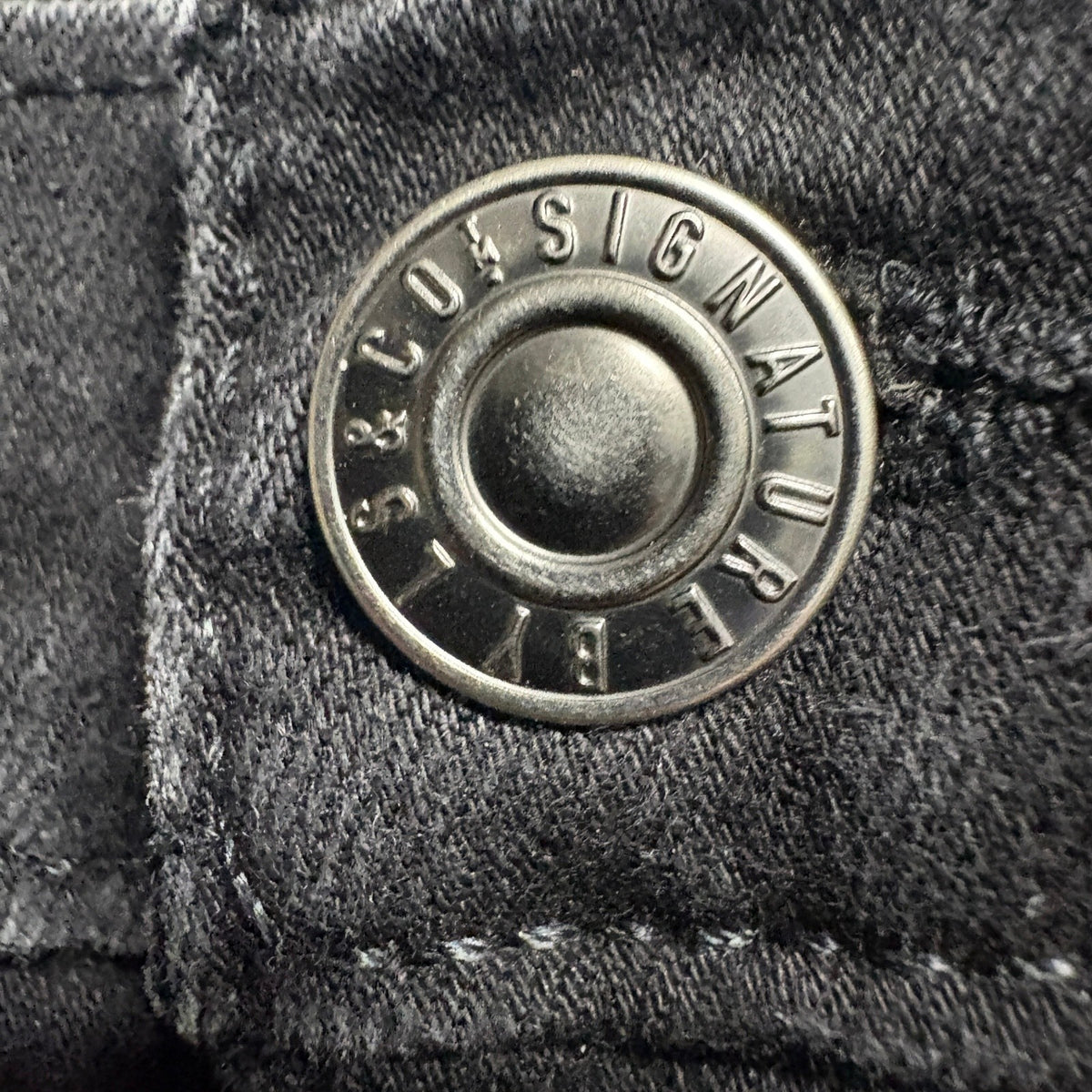 Signature by Levi Strauss Co Mens S37 Slim Jeans Black Denim 32x28