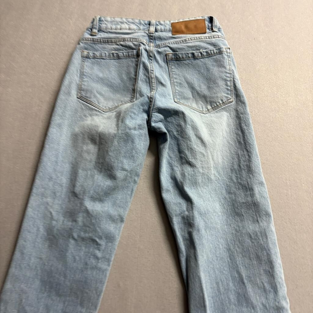 American Tall Milo Relaxed Tapered Jeans Womens 28 x 36 Light Salt Lake Wash