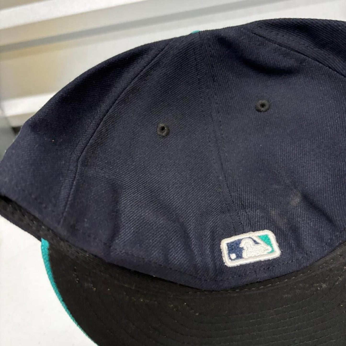 Seattle Mariners New Era 59FIFTY Fitted Hat Size 7 1/8 Navy Teal MLB Cap