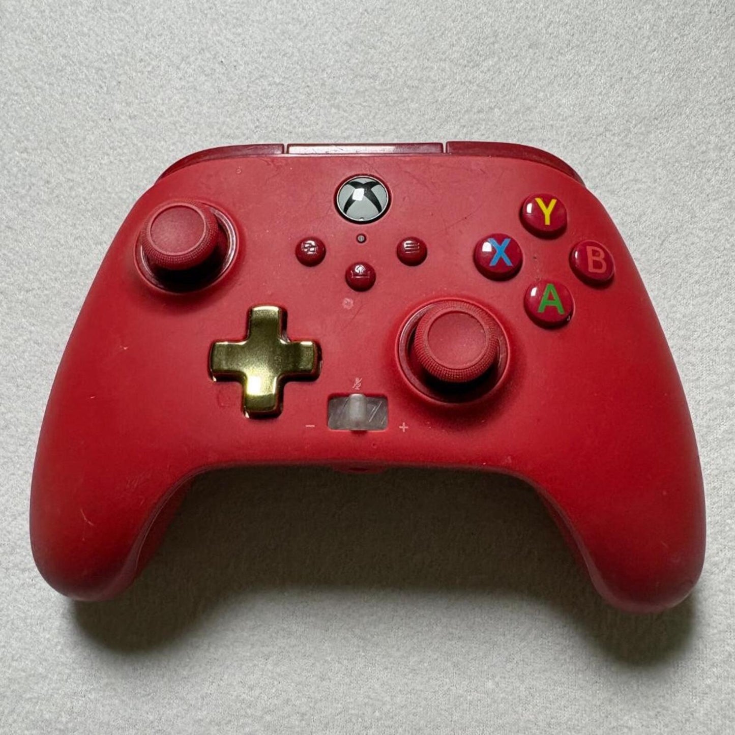 PowerA Wired Controller for Xbox Series X|S Xbox One Red Gold D-Pad 1518810-01
