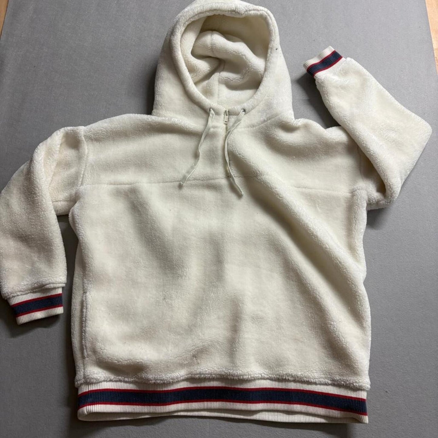 UGG Faux Fur Sherpa Hoodie Womens XL White Fleece Pullover Sweatshirt