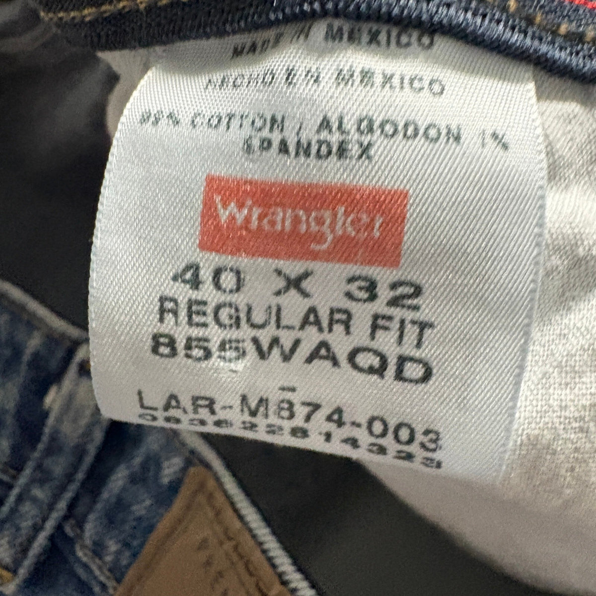 Wrangler Authentic Mens Jeans 40x32 Regular Fit Medium Wash Denim Stretch