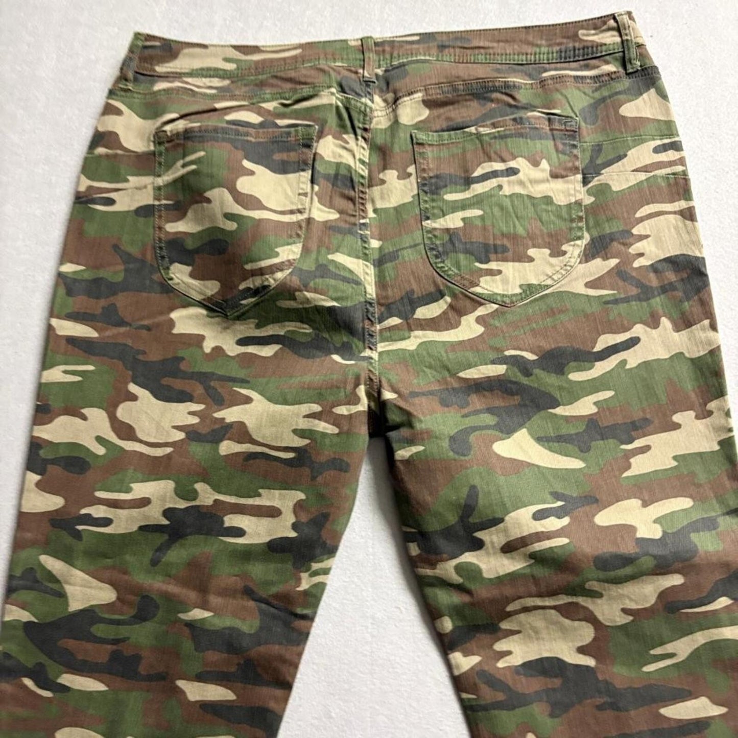 Forever 21 Plus Camouflage Skinny Jeans Womens 3X Green Camo Stretch Pants