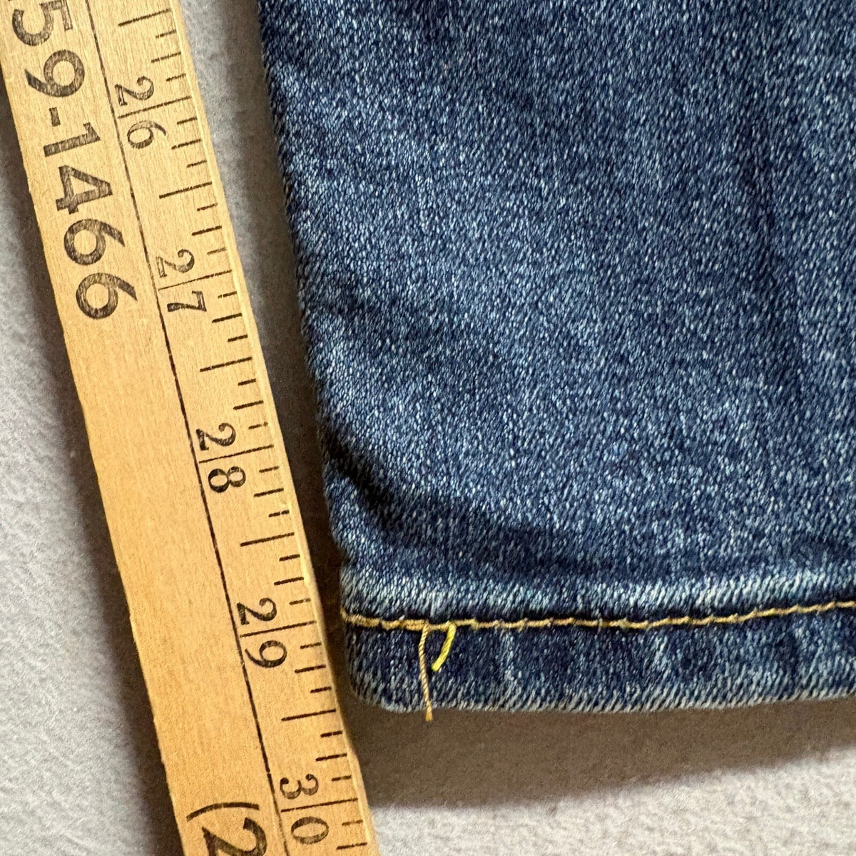 Wrangler Athletic Fit Denim Jeans Mens 29x30 Medium Wash Stretch Blue Denim