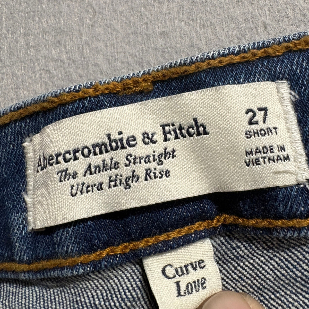 Abercrombie & Fitch Curve Love Ankle Straight Ultra High Rise Jeans 27 Short