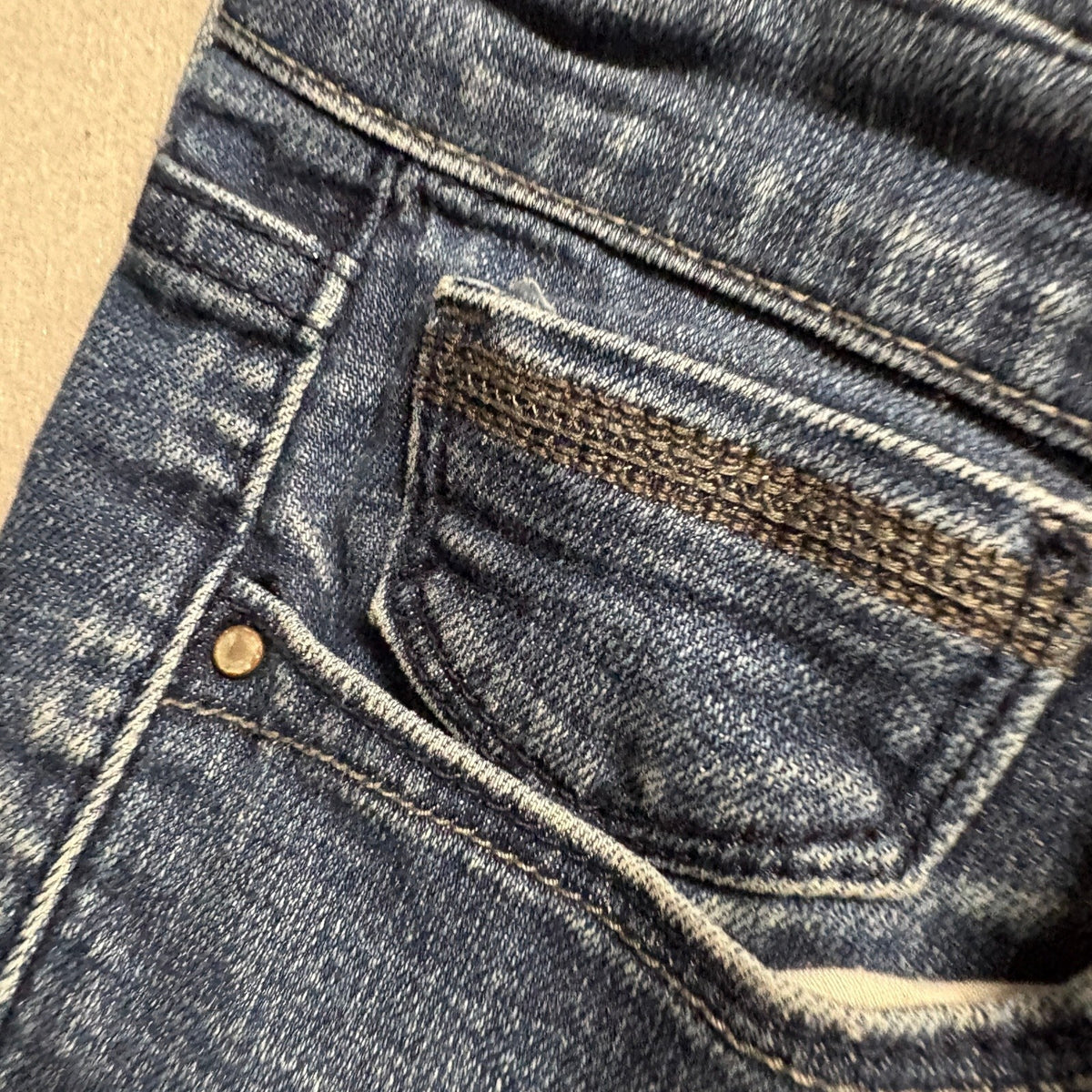 Levi's 515 Capri Jeans Womens Size 14 Blue Denim Cuffed Cropped Stretch Medium