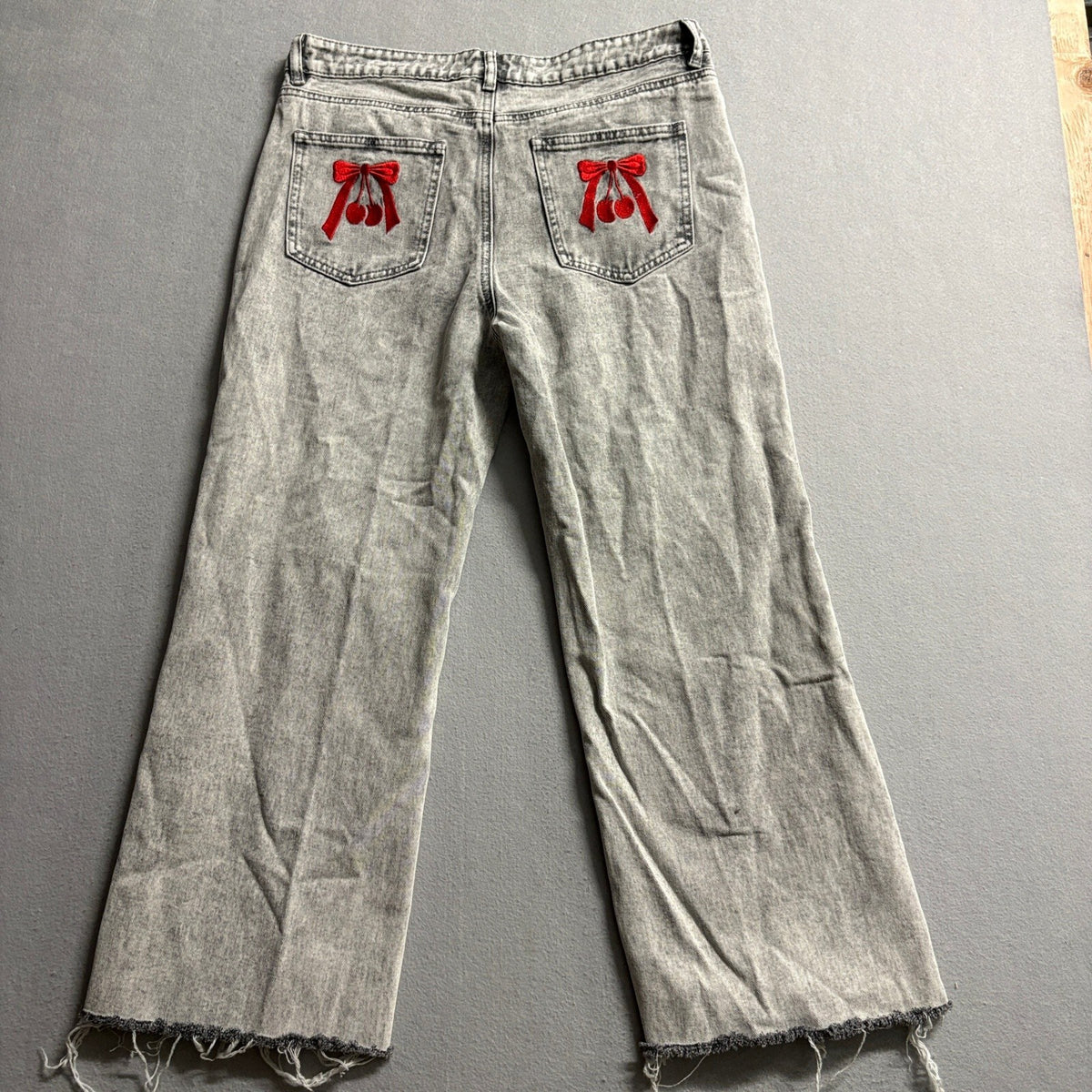 Ashley Mason High Rise Wide Leg Acid Wash Jeans Womens Size 7/28 Gray Cherry