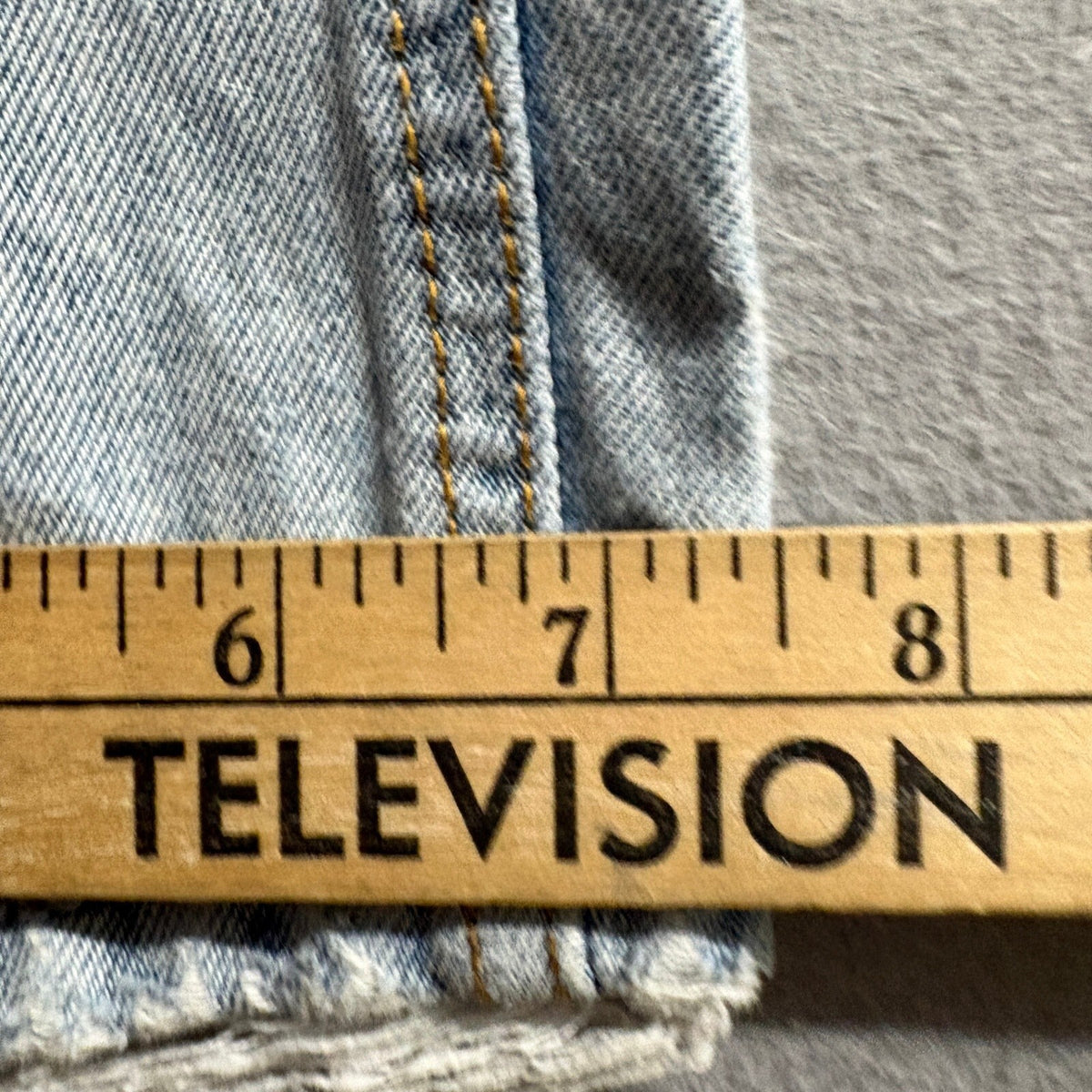 Princess Polly Distressed Straight Leg Jeans Womens Size US 0 Light Wash Denim