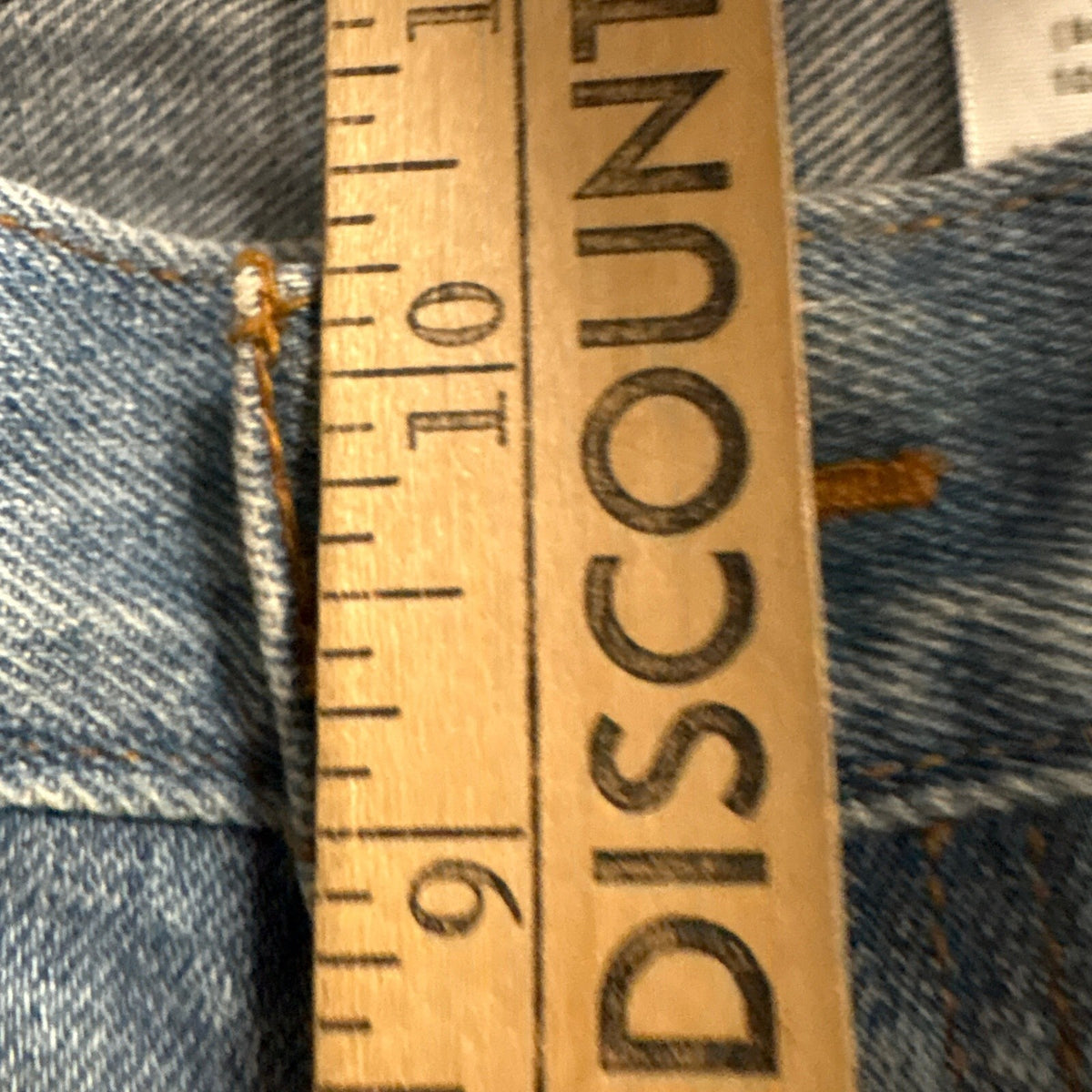 Levis 505 Regular Fit Jeans Mens Size 33x32 Medium Wash Blue Denim 100 Cotton