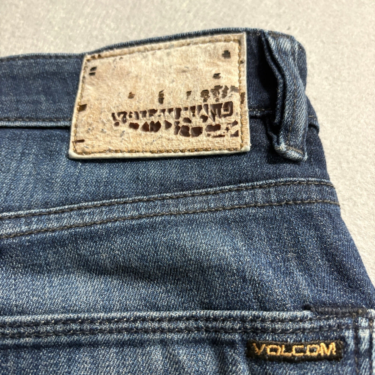 Volcom 2x4 Skinny Jeans Mens 32x31 Dark Wash Denim Skate Stretch Pants