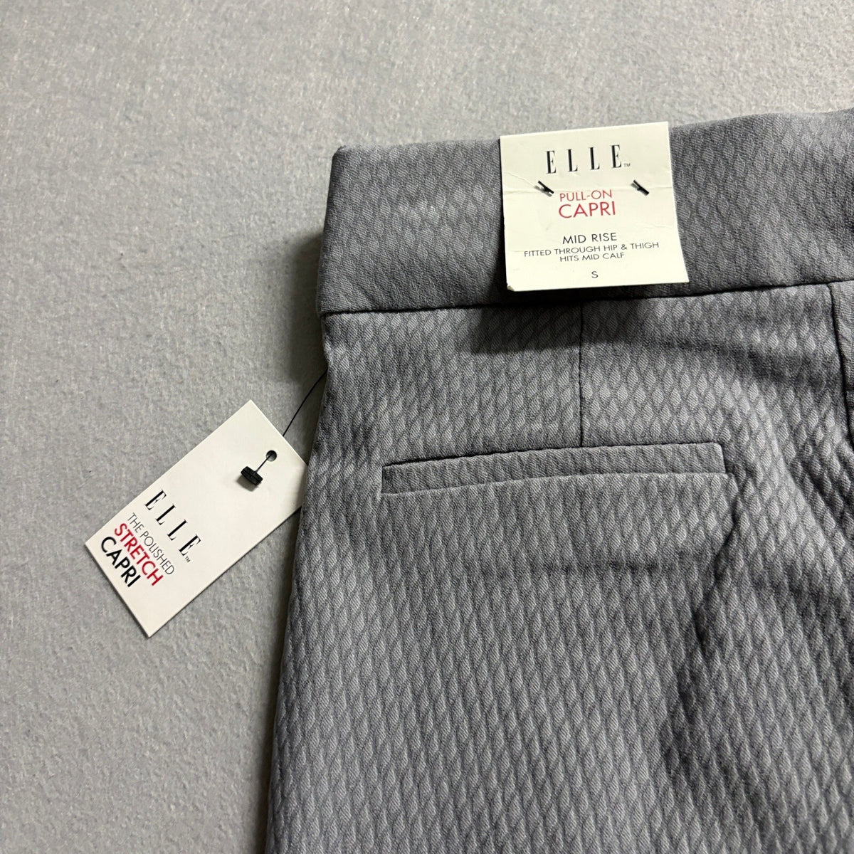 Elle The Polished Stretch Capri Pants Womens Small Gray Diamond Pattern Pull On