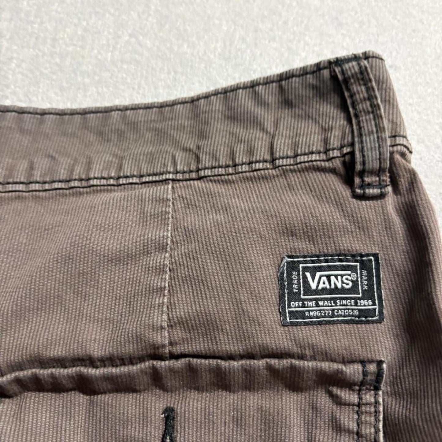 Vans Corduroy Cargo Shorts Mens 38 Brown Skateboarding Casual Pockets