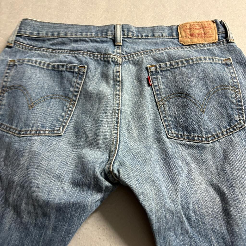 Levi's 514 Slim Straight Jeans Mens 36x30 Distressed Blue Denim 100% Cotton